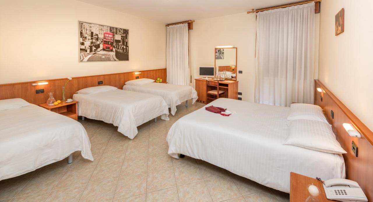 Casa Del Pellegrino Hotel 3*