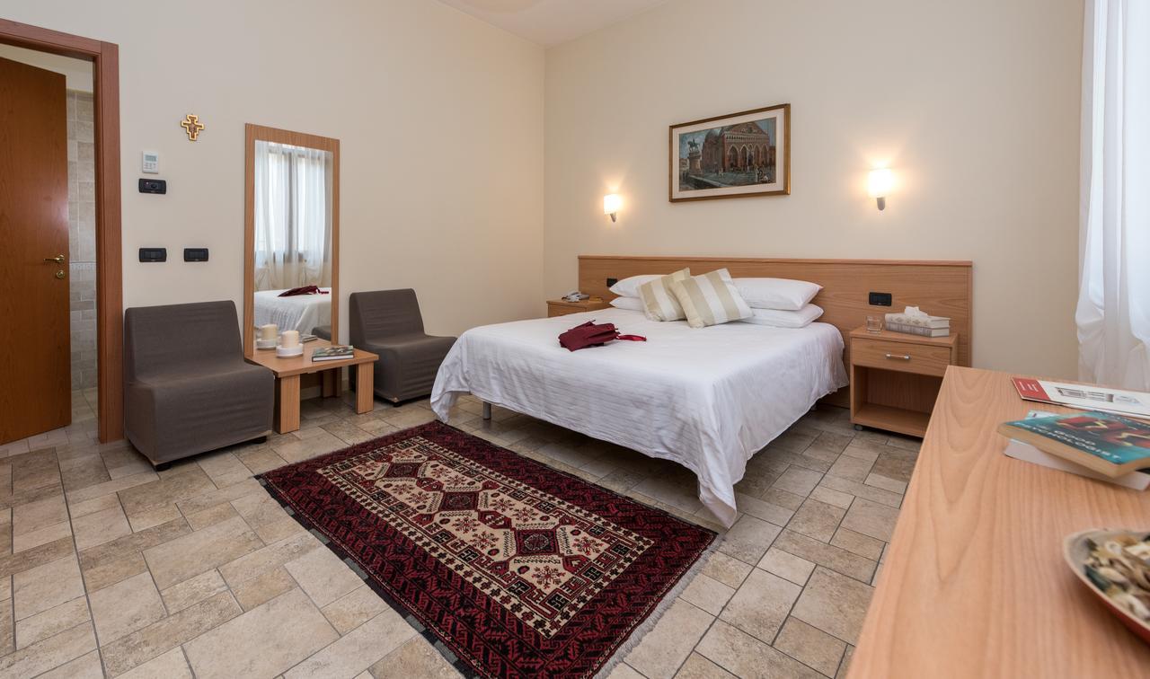 Hotel Casa Del Pellegrino Padova